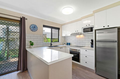 Noosa Place Resort - Kempsey Accommodation 6