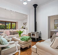 Frangipani House - Kempsey Accommodation