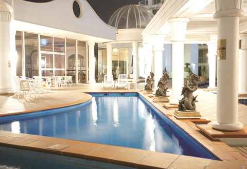 The Phoenician Resort - Kempsey Accommodation 1