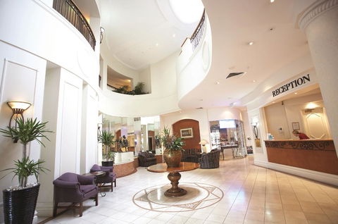 The Phoenician Resort - Kempsey Accommodation 5