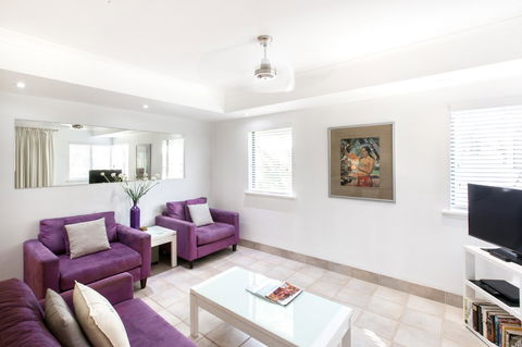 Bermuda Villas - Kempsey Accommodation 8