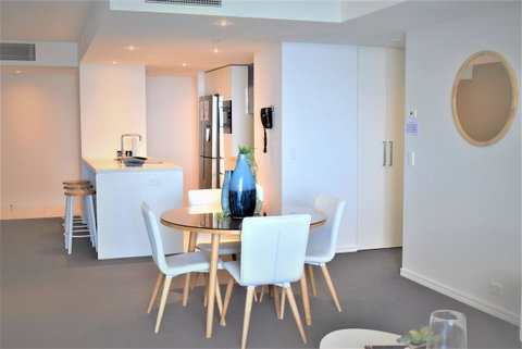 Gold Coast Private Apartments - H Residences, Surfers Paradise - Kempsey Accommodation 12