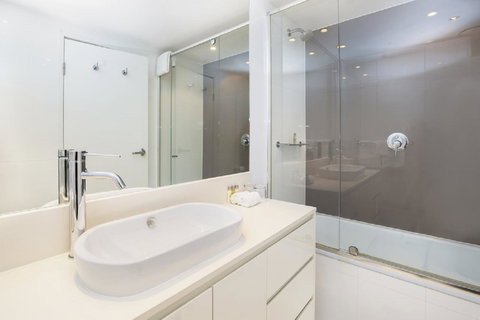 Gold Coast Private Apartments - H Residences, Surfers Paradise - Kempsey Accommodation 31