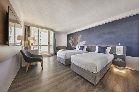 Novotel Surfers Paradise - Kempsey Accommodation 4
