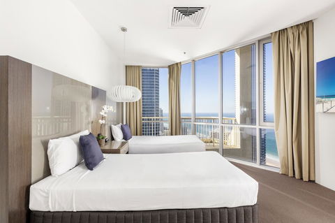 Novotel Surfers Paradise - Kempsey Accommodation 2