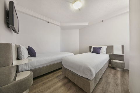 Novotel Surfers Paradise - Kempsey Accommodation 23
