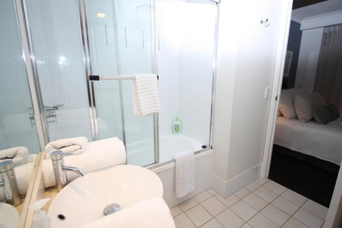 PeepSleep Chevron Towers - Kempsey Accommodation 22