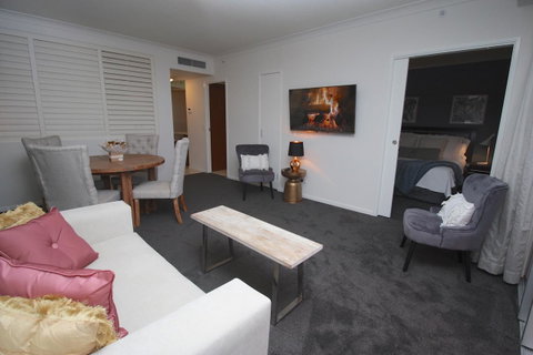 PeepSleep Chevron Towers - Kempsey Accommodation 18