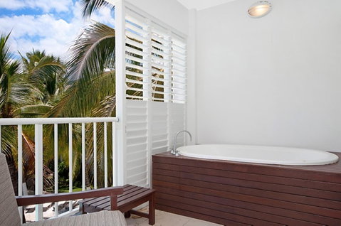 5231 BEACH CLUB PENTHOUSE - Kempsey Accommodation 5