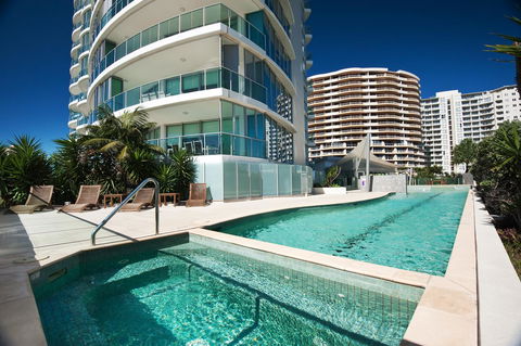 Reflection On The Sea - Kempsey Accommodation 0