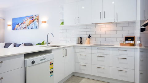 Currumbin Sands On The Beach - Kempsey Accommodation 22