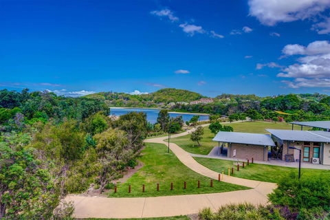 Currumbin Sands On The Beach - Kempsey Accommodation 1