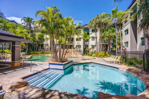 Currumbin Sands On The Beach - Kempsey Accommodation 5