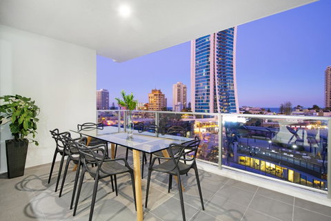 Circle On Cavill, Apartments And Sub Penthouses - We Accommodate - Kempsey Accommodation 34