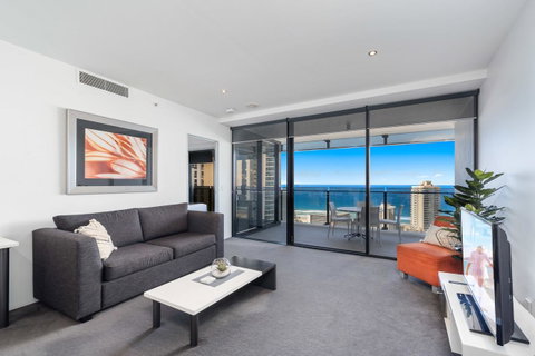Circle On Cavill, Apartments And Sub Penthouses - We Accommodate - Kempsey Accommodation 7