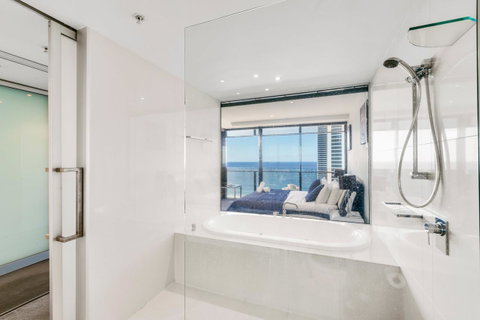 Circle On Cavill, Apartments And Sub Penthouses - We Accommodate - Kempsey Accommodation 28