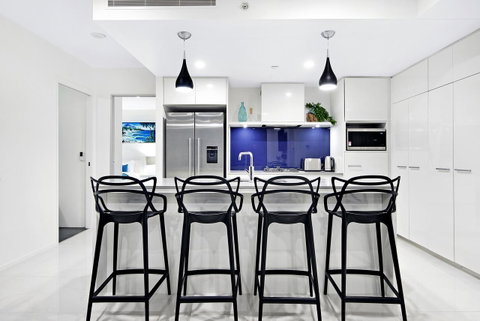 Circle On Cavill, Apartments And Sub Penthouses - We Accommodate - Kempsey Accommodation 40