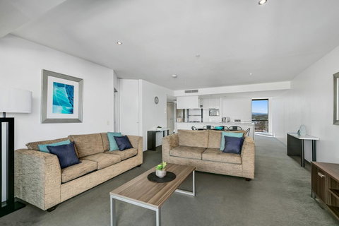 Circle On Cavill, Apartments And Sub Penthouses - We Accommodate - Kempsey Accommodation 29