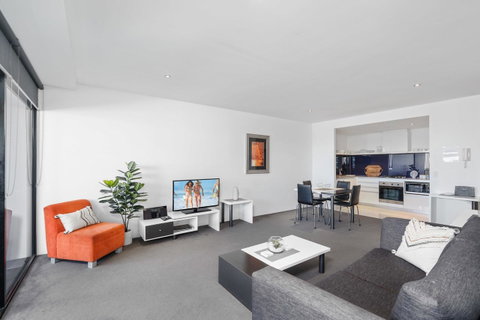 Circle On Cavill, Apartments And Sub Penthouses - We Accommodate - Kempsey Accommodation 6