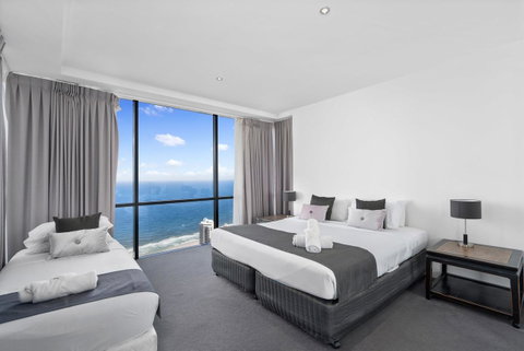 Circle On Cavill, Apartments And Sub Penthouses - We Accommodate - Kempsey Accommodation 16