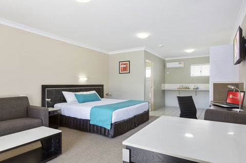 Comfort Inn North Brisbane - Kempsey Accommodation 0