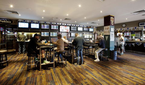 Palm Beach Hotel - Kempsey Accommodation 13