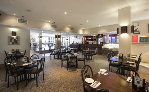 Palm Beach Hotel - Kempsey Accommodation 12