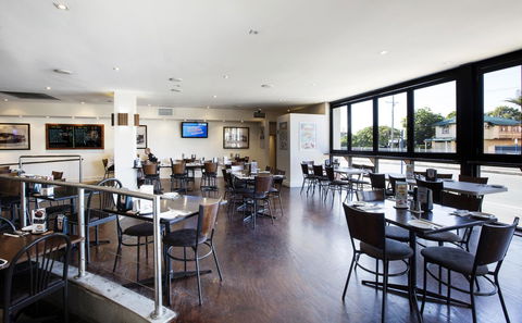 Palm Beach Hotel - Kempsey Accommodation 8