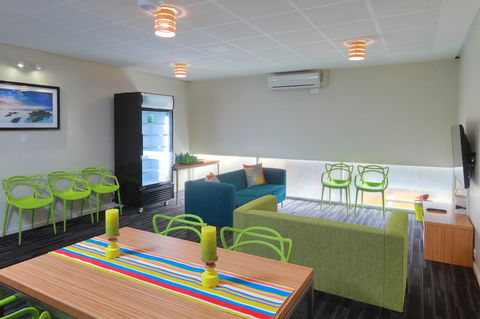 Palm Beach Hotel - Kempsey Accommodation 10