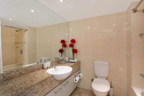 Palm Cove Beach Apartment - Kempsey Accommodation 17