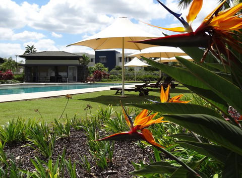 Waterfront Resort Villa With Buggy - Kempsey Accommodation 24