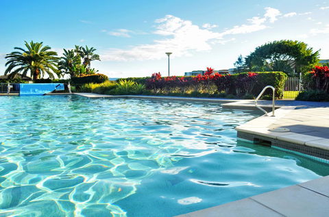 Waterfront Resort Villa With Buggy - Kempsey Accommodation 23