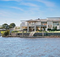 Riverfront Dream - Kempsey Accommodation