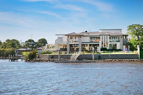 Riverfront Dream - Kempsey Accommodation 0