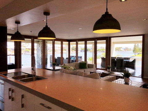 Riverfront Dream - Kempsey Accommodation 36