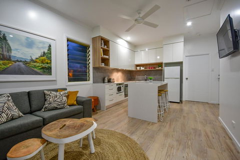 Blue Summit Hideaway - Kempsey Accommodation 7