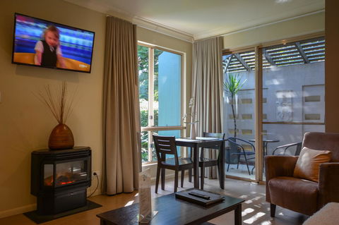 Blue Summit Hideaway - Kempsey Accommodation 26