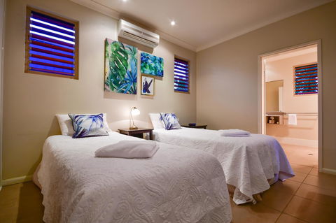 Blue Summit Hideaway - Kempsey Accommodation 3