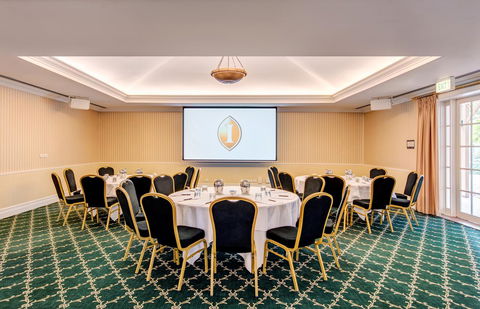 InterContinental Sanctuary Cove Resort, An IHG Hotel - Kempsey Accommodation 10