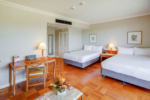 InterContinental Sanctuary Cove Resort, An IHG Hotel - Kempsey Accommodation 7