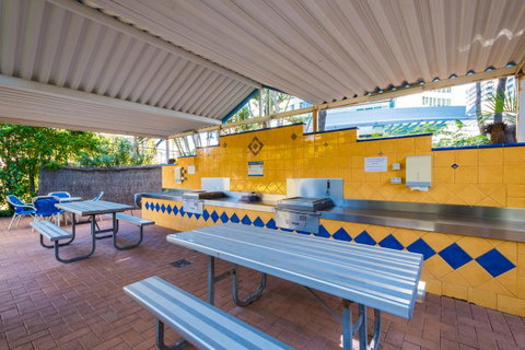 Aegean Resort Apartments - Kempsey Accommodation 38