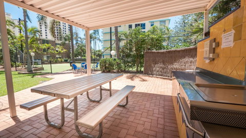 Aegean Resort Apartments - Kempsey Accommodation 37