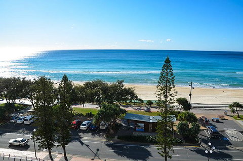 Zenith Ocean Front Apartments - Kempsey Accommodation 9