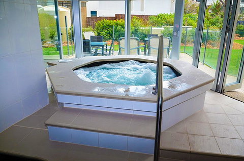Zenith Ocean Front Apartments - Kempsey Accommodation 6