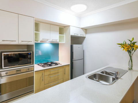 Oaks Brisbane River City Suites - Kempsey Accommodation 9