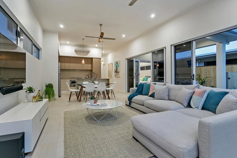 Oceans Edge Holiday Home - Kempsey Accommodation 3