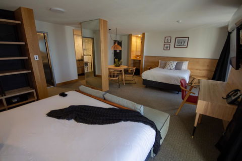 The Island Gold Coast - Kempsey Accommodation 10