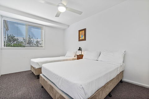 84 The Spit Holiday Apartments - Kempsey Accommodation 1