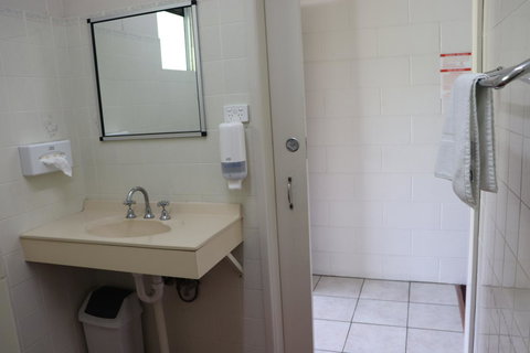 YAL Cairns - A Motel That Makes A Difference - Kempsey Accommodation 20