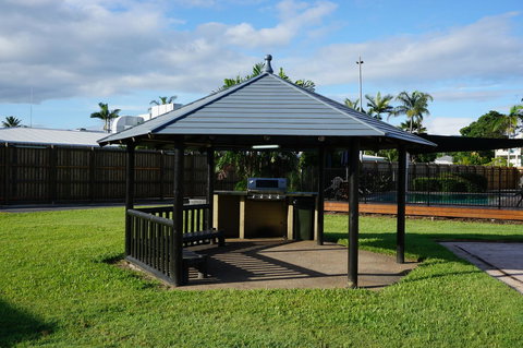 YAL Cairns - A Motel That Makes A Difference - Kempsey Accommodation 7